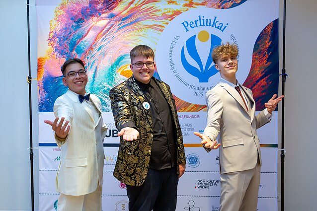 Muzikos konkursas-festivalis „Perliukai“ 