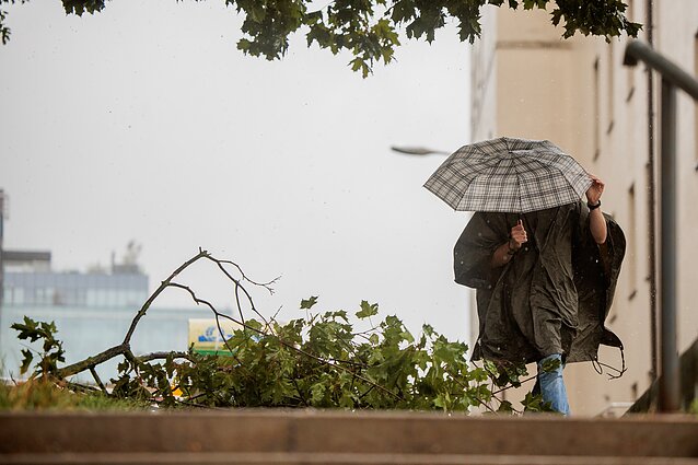 Po pavasariškos šilumos teks trauktis šiltesnius rūbus – įsivyraus vėjas ir lietus