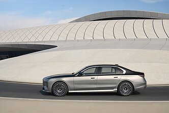 „BMW 7 Series“