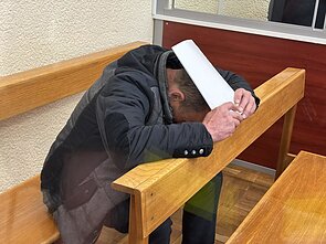 Į teismą atvežtas antrasis įtariamasis dėl paramediko nužudymo