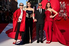 „Ir velnias dėvi Pradą 2“ žvaigždės