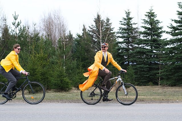 Mini serialo akimirka