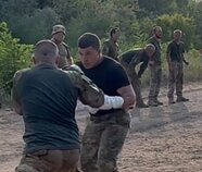 Treniruojasi su dalinio bičiuliu 