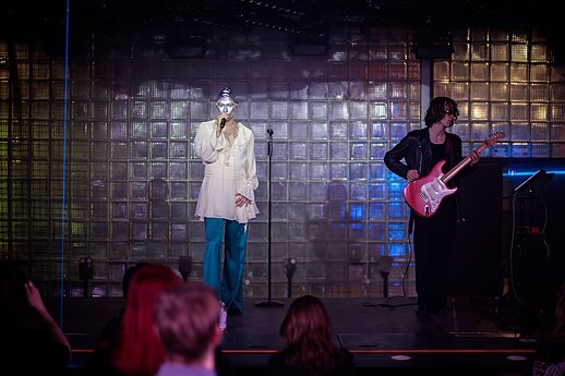 „Sidabrinės išleistuvės“: prieš kelionę į „Euroviziją“ Lion Ceccah surengė šou Vilniuje