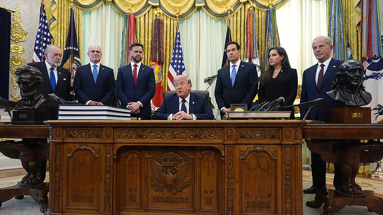 Nutekinti planai bausti NATO sąjungininkes, neprisidedančias prie karo Irane