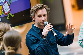 Diskusija „Kūryba internete: kas už ją moka ir kas uždirba?“