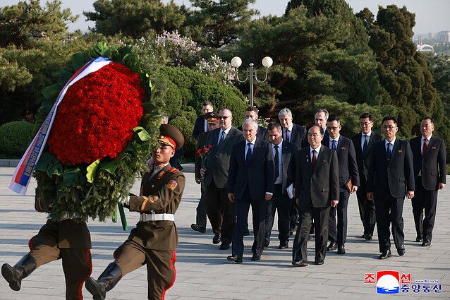 Rusijos parlamentarų vizitas Šiaurės Korėjoje