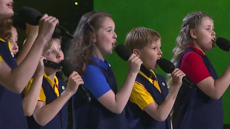 Dainų dainelė 2026. Klaipėdos Vydūno gimnazijos ansamblis – „Klaidas reikia švęsti“