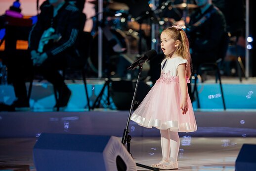 „Dainų dainelėje“ – ypatingos muzikinės staigmenos ir nelengva užduotis komisijai