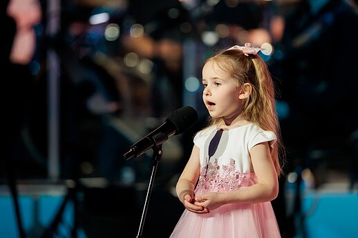 „Dainų dainelėje“ – ypatingos muzikinės staigmenos ir nelengva užduotis komisijai