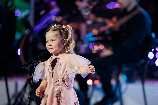 „Dainų dainelėje“ – ypatingos muzikinės staigmenos ir nelengva užduotis komisijai