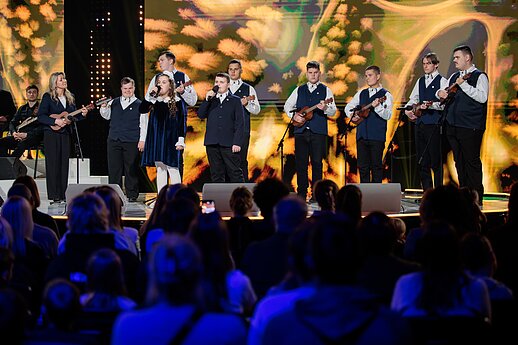 „Dainų dainelėje“ – ypatingos muzikinės staigmenos ir nelengva užduotis komisijai