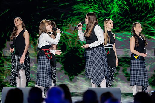 „Dainų dainelėje“ – ypatingos muzikinės staigmenos ir nelengva užduotis komisijai