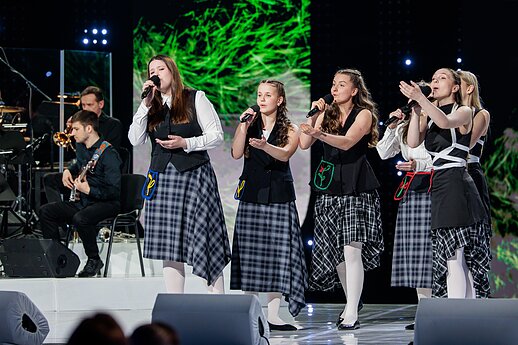 „Dainų dainelėje“ – ypatingos muzikinės staigmenos ir nelengva užduotis komisijai