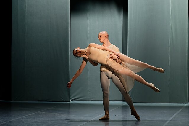 TRUPĖ. Ana Buchovskaja-Zamulskienė, Deividas Dulka