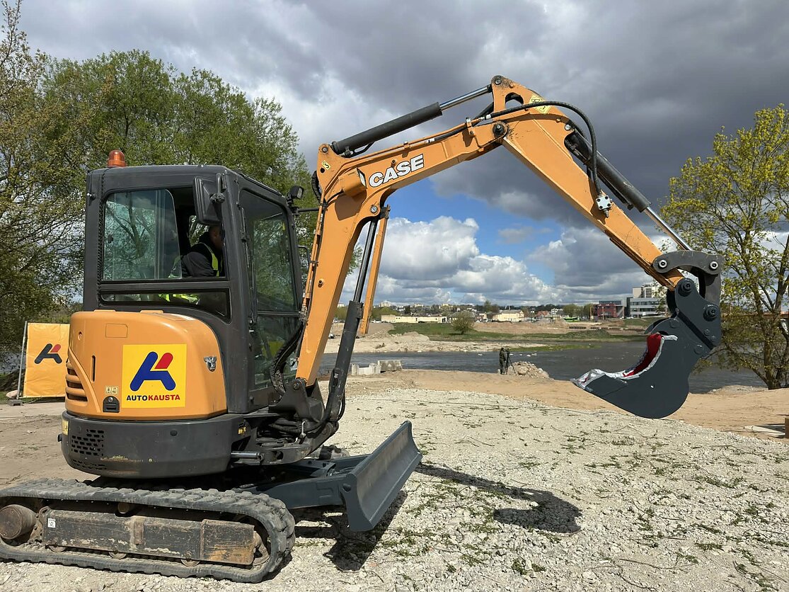 Kaune statomas pėsčiųjų tiltas per Nerį