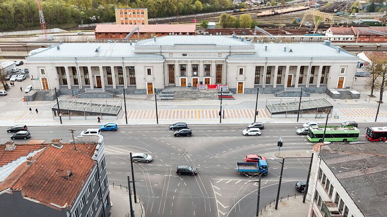 „Kauno tiltai“ už beveik 0,5 mln. eurų atnaujino Kauno geležinkelio stoties prieigas