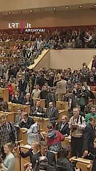 1999 m. Kauno „Žalgiris“ tapo Eurolygos čempionais. Toks buvo jų priėmimas Seime!