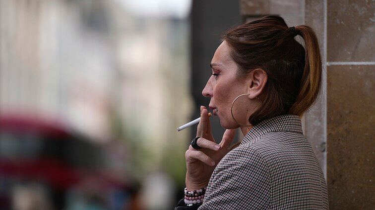 JK įstatymas uždraudė rūkalus ateities kartoms: negalės įsigyti net ir sulaukus 18-os
