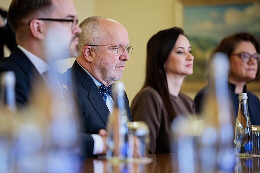 Kapčiamiesčio karinio poligono steigimo dokumentų pasirašymas