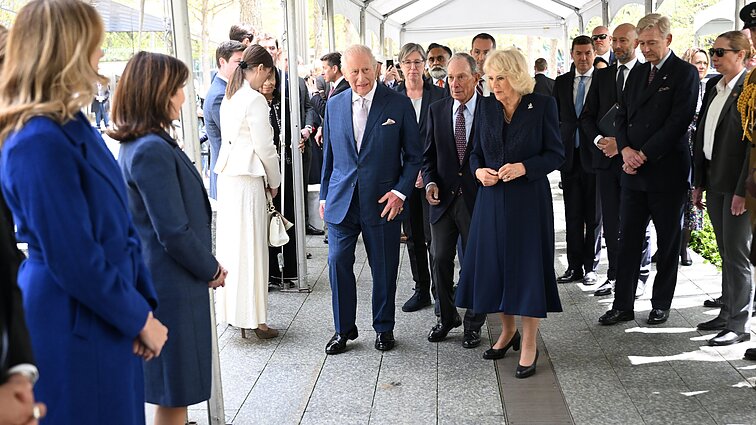 Karalius Karolis III ir karalienė Camilla aplankė Rugsėjo 11-osios memorialą