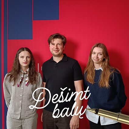 Paulius Sungaila su mokinėmis Emilija Kasparovičiūte ir Liepa Preidyte.