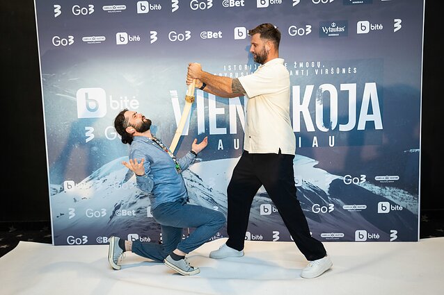 Kviestiniai svečiai susirinko juostos apie paralimpietį Rapolą Micevičių premjeroje 