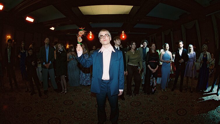 Free Finga klipo filmavimo akimirka