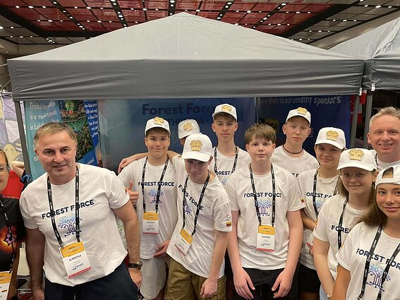 Iki šeštadienio Jungtinėse Amerikos Valstijose, Hiustone, vyksiančiame Pasaulio robotikos čempionate Lietuvai atstovaus net trys robotikos komandos. 