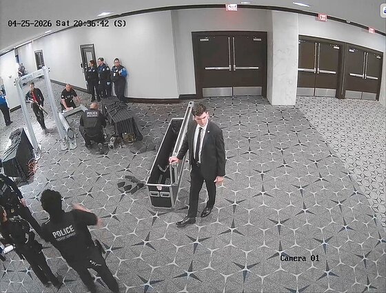 JAV Teisingumo departamentas paviešino pasikėsinimu į Donaldą Trumpą įtariamo asmens vaizdo įrašą