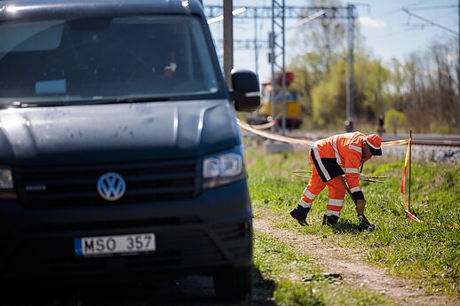 Kėdainių r. nuo bėgių nuriedėjo skaldą gabenę vagonai.