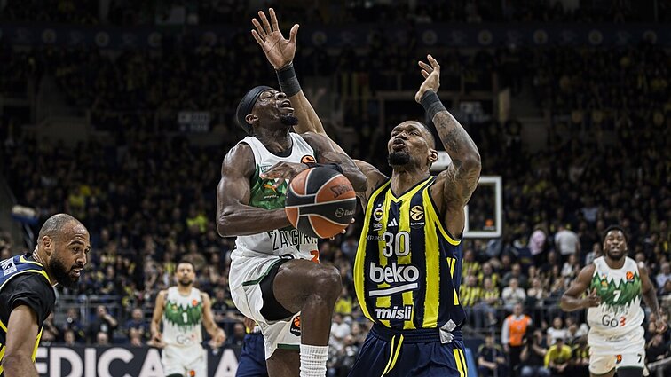 „Žalgiriui“ nepavyko atsitiest po pirmosios nesėkmės: antrą kartą pralaimėjo „Fenerbahče“