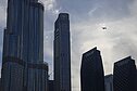 Lėktuvas virš Dubajaus (asociatyvi)