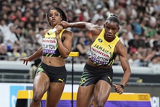 Tia Clayton ir Tina Clayton