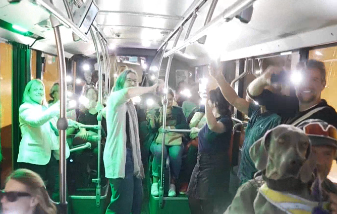 Šveicarijoje – specialus autobuso maršrutas: nėra aiškios krypties, tikslo, tvarkaraščio