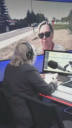 „Bandė įlipti į baseiną“: Tarandės gyventojų lokiai ima nebestebinti