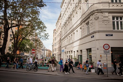 Lion Ceccah ir komanda pažindinasi su Viena