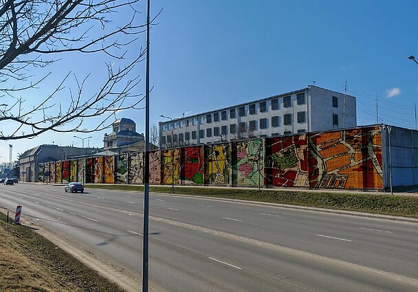 Dawne Wilno na murze 