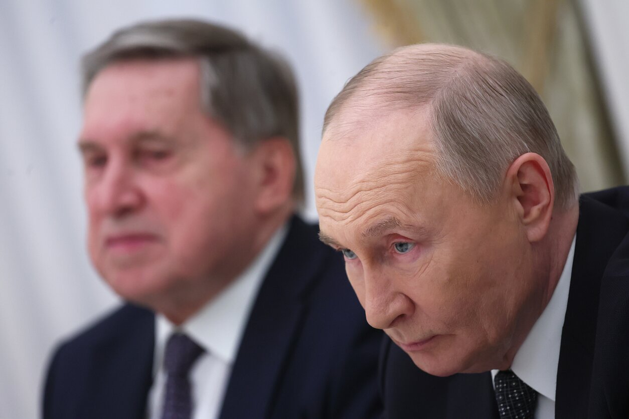 Jurij Uszakow, Władimir Putin
