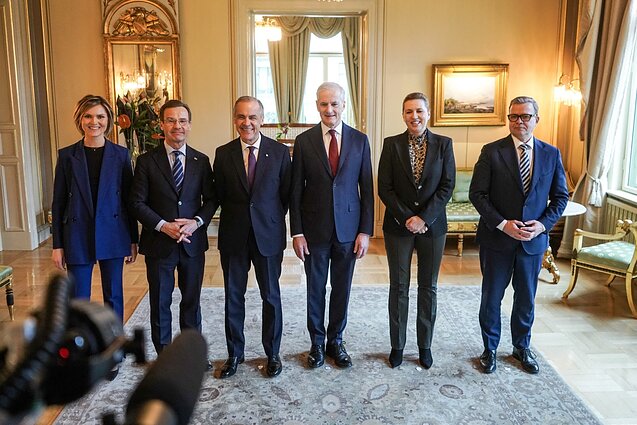 Islandijos ministrė pirmininkė Kristrun Mjoll Frostadottir, Švedijos ministras pirmininkas Ulfas Kristerssonas, Kanados ministras pirmininkas Markas Carney, Norvegijos ministras pirmininkas Jonas Gahr Store, Danijos ministrė pirmininkė Mette Frederiksen ir Suomijos ministras pirmininkas Petteri Orpo per susitikimą Osle, Norvegijoje (2026 m. kovo 15 d.)