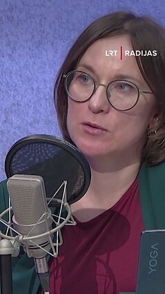 Ar tėčiai, grįžę iš ilgųjų vaiko priežiūros atostogų, lengviau įsilieja į darbo rinką?