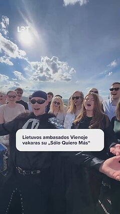 Su Lietuvos ambasados Austrijoje komanda susitikęs Lion Ceccah: esu dėkingas už palaikymą