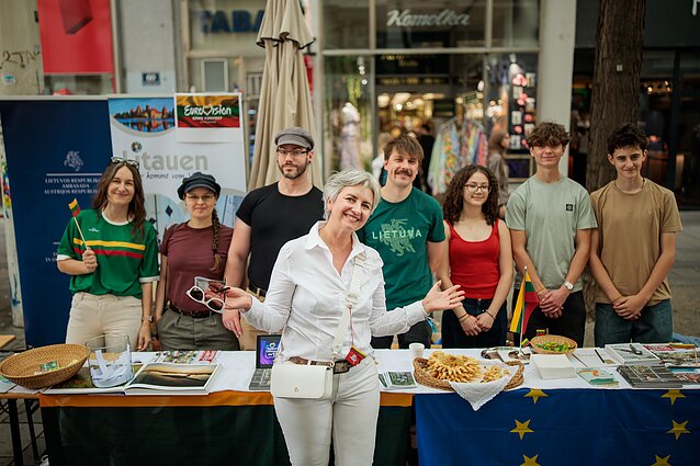 Europos dienos mugėje Vienoje - ir stendas, pristatantis Lietuvą