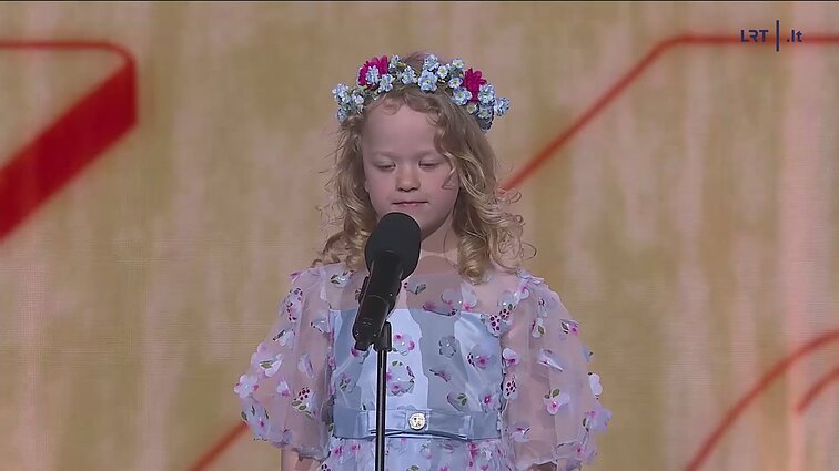 Dainų dainelė 2026. Adelija Brigytė – „Vabalų batukai“
