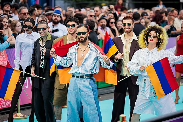 Oficialiai atidaryta 70-oji „Eurovizija“ Oficialiai atidaryta 70-oji „Eurovizija“