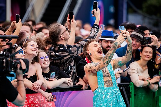 Oficialiai atidaryta 70-oji „Eurovizija“