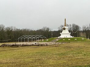 Musnininkų pašonėje esančiame Rusokų kaime įsikūręs budistų „Dharmachakra“ centras su ant kalvos stovinčia Namgyäl stupa