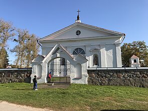 Musnininkų pašonėje esančiame Rusokų kaime įsikūręs budistų Dharmachakra centras su ant kalvos stovinčia Namgyäl stupa