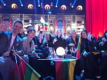 Lion Ceccah ir jo eurovizinė komanda „žaliajame kambaryje“ Lion Ceccah ir jo eurovizinė komanda „žaliajame kambaryje“