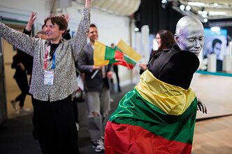 Pirmosios akimirkos paskelbus, kad Lion Ceccah pateko į finalą